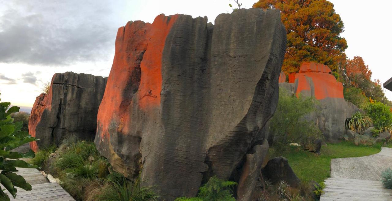 Rock Retreat B&B Farmstay Waitomo Caves Εξωτερικό φωτογραφία